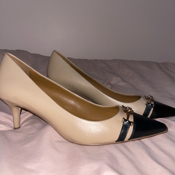 COACH KITTEN HEEL - Beige and Black - Size 9.5 - Picture 1 of 5